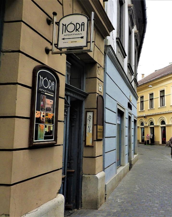 Nora Studio Apartman - Eger Apartment Exterior photo