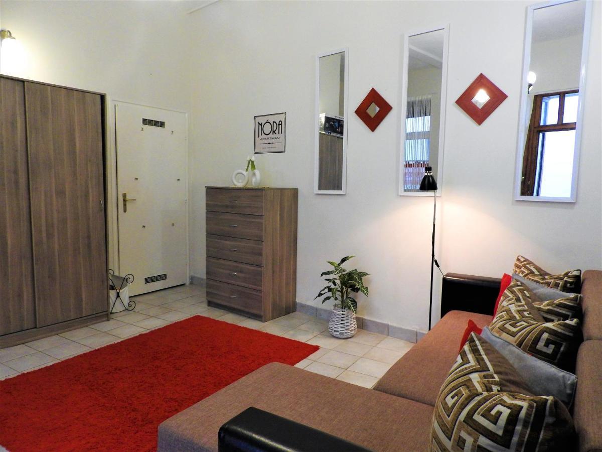 Nora Studio Apartman - Eger Apartment Exterior photo